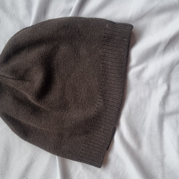 Netflix Black Beanie - Picture 3 of 3